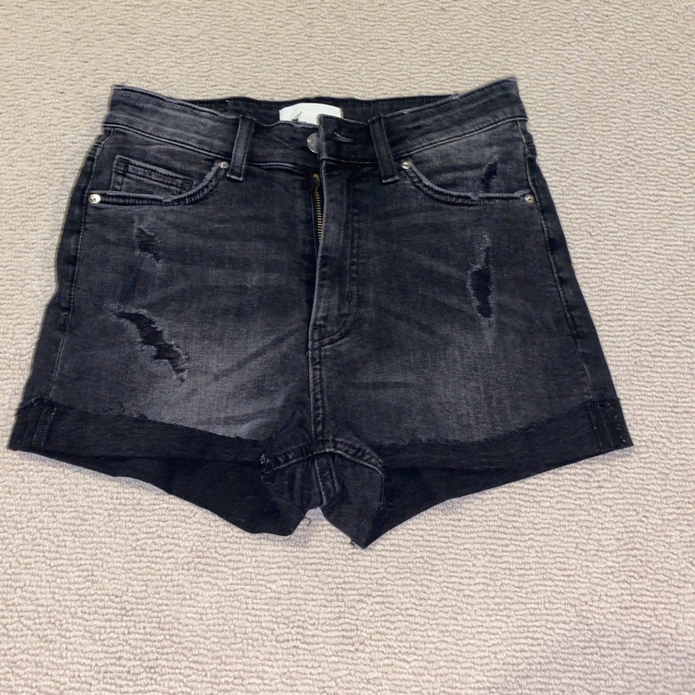 H&M SHORTS NEVER WORN